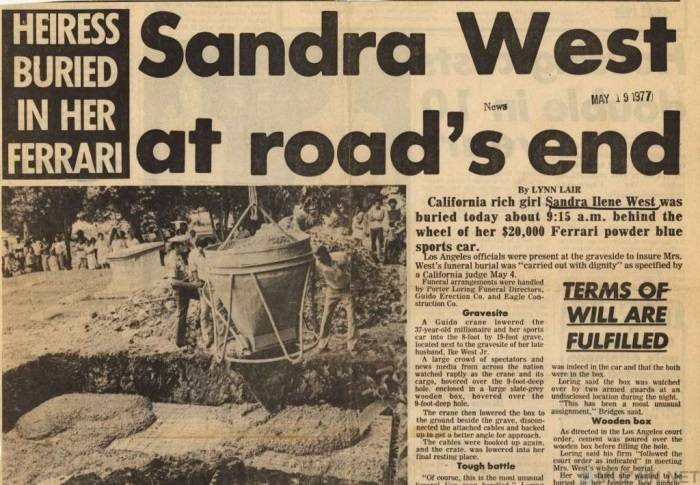 Необычные похоронные процессии знаменитостей