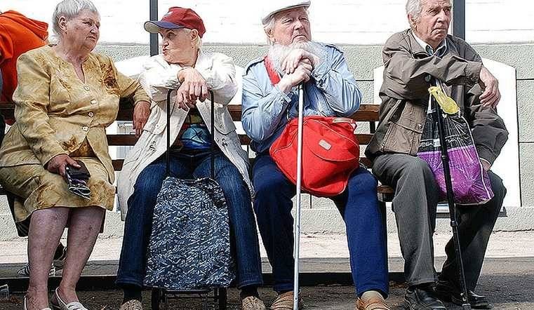 Индексация пенсий работающим пенсионерам может составить 3500 рублей, если правительство одобрит Индексация пенсий работающим пенсионерам может составить 3500 рублей, если правительство одобрит