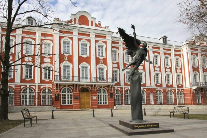 Сколько бюджетных мест запланировало правительство России для вузов в 2021 году Сколько бюджетных мест запланировало правительство России для вузов в 2021 году