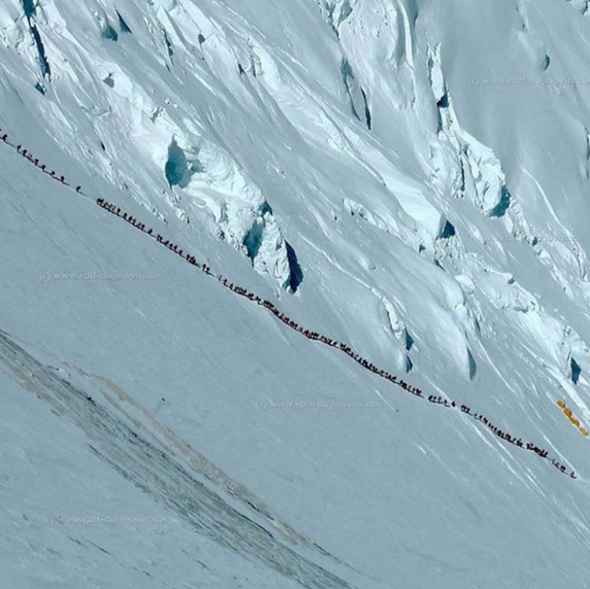 Эверест: почему люди рискуют своей жизнью?