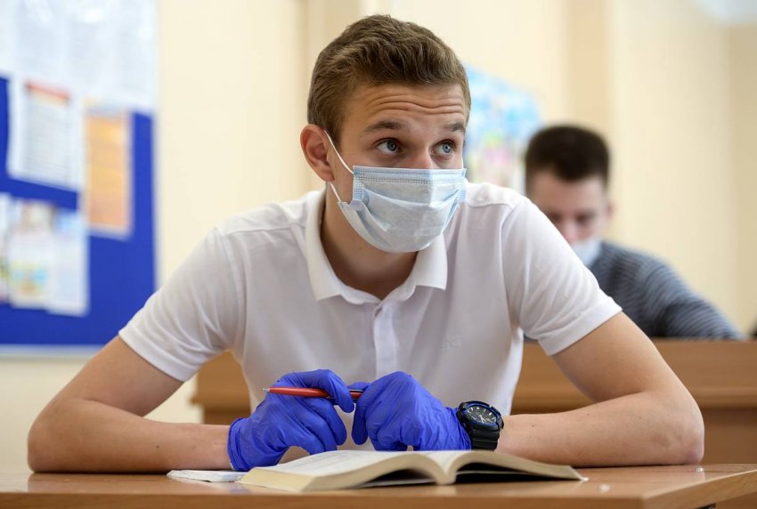 Отмену ЕГЭ по математике базового уровня в 2021 году прокомментировали в Минпросвещения