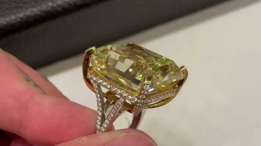 Тимати купил кольцо за 16 миллионов долларов и похвастался новой цепью