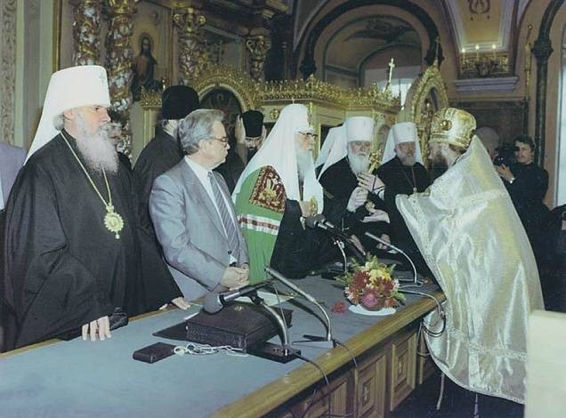 Почему в СССР были против религии, но отмечали 1000-летие со Дня крещения Руси