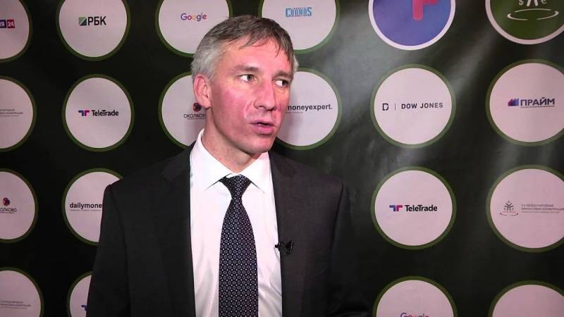 Эксперты поделились прогнозами о будущем рубля и доллара в 2021 году