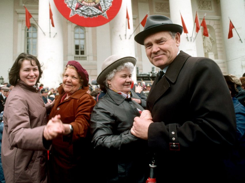 Как платили пенсию работающим пенсионерам в СССР