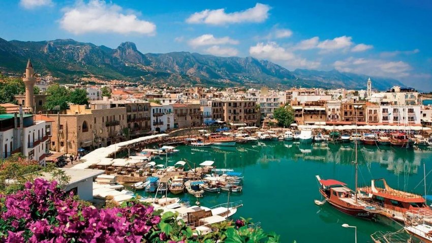 Стало известно, какие страны откроют свои границы для россиян с 1 марта 2021 года