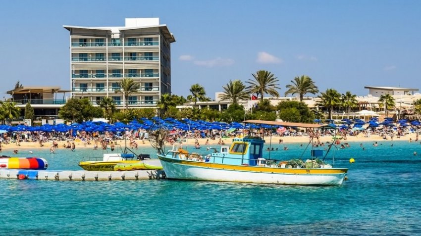 Стало известно, какие страны откроют свои границы для россиян с 1 марта 2021 года