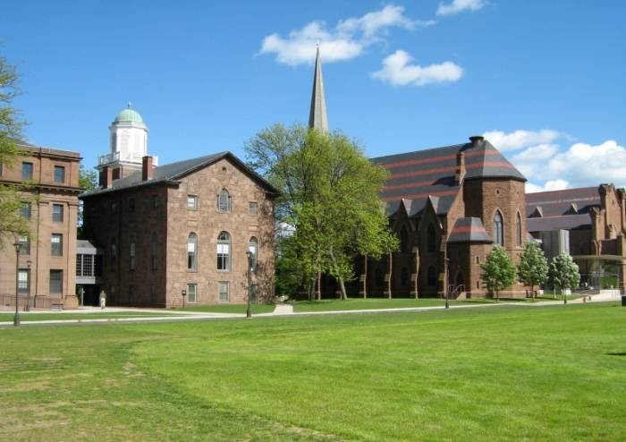 Стоимость обучения в некоторых университетах мира значительно превышает средние показатели