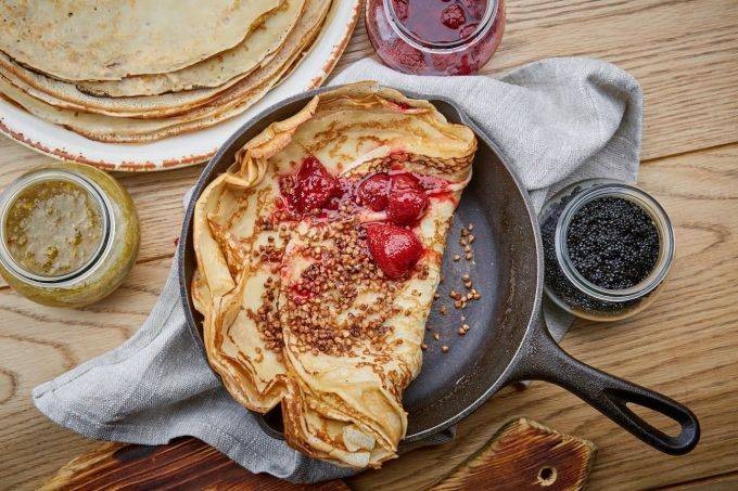 Какие места можно посетить в Москве, чтобы отведать бесплатные блины на Масленицу