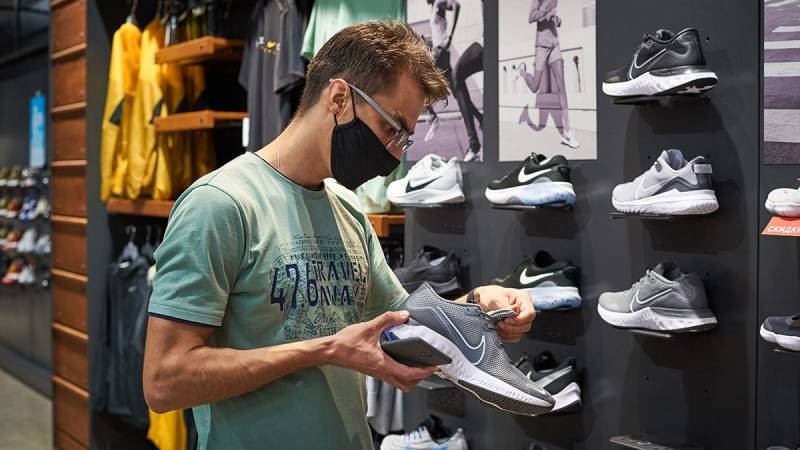 Россиянам пообещали очередное подорожание одежды и обуви в 2021 году