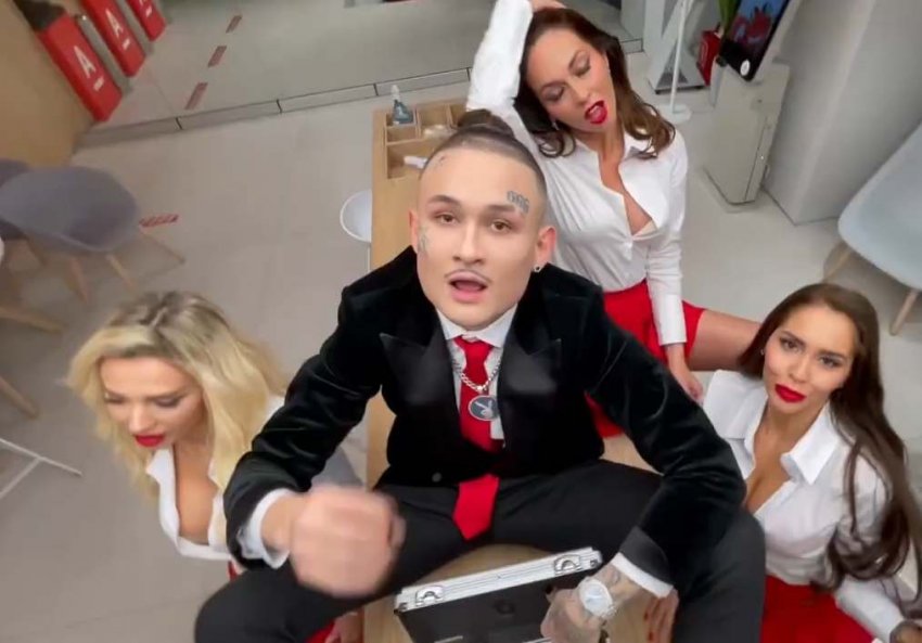 В ФАС завели дело на музыканта Моргенштерна за клип «10 лямов»