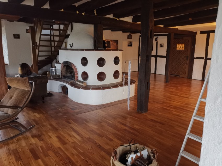 Русская девушка прожила два года в старинном замке