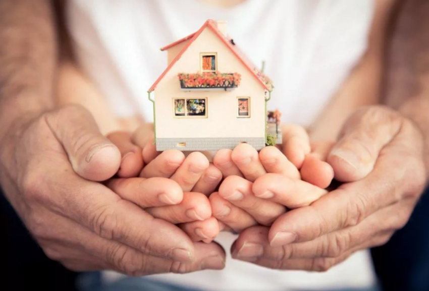 Как государство помогает многодетным семьям в России в 2021 году