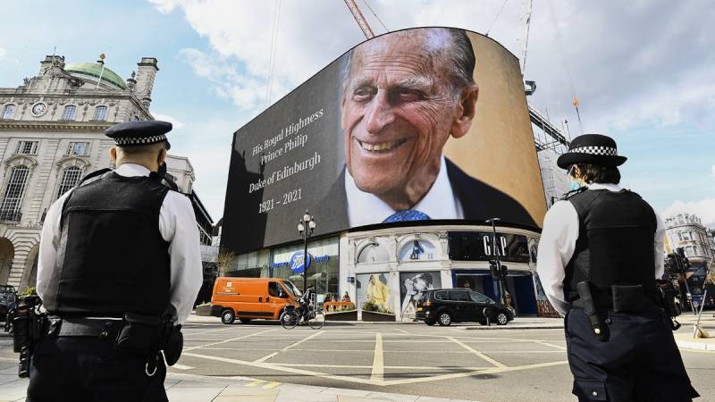 Биография принца Филиппа и данные о его кончине, которая произошла 9 апреля 2021 года