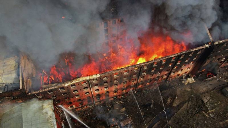 Пожар в «Невской мануфактуре» 6 апреля 2021 года: предварительная причина пожара и последствия