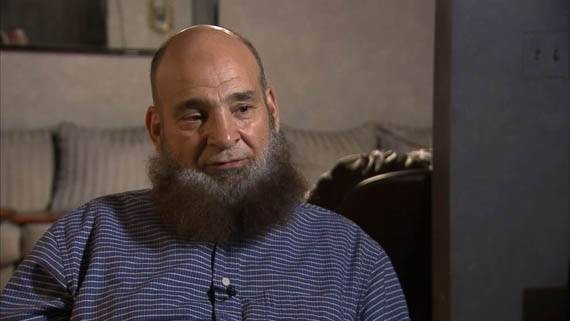 Дом скорби: почему восхищаются мусульманином, который похоронил десяток подопечных детей Дом скорби: почему восхищаются мусульманином, который похоронил десяток подопечных детей