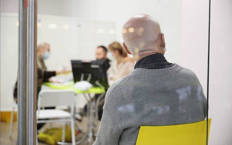 Вакцинация по программе «Миллион призов»: кому пообещали 1 тысячу рублей за прививку