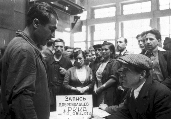 Кого и почему не брали на фронт во время Великой Отечественной Войны