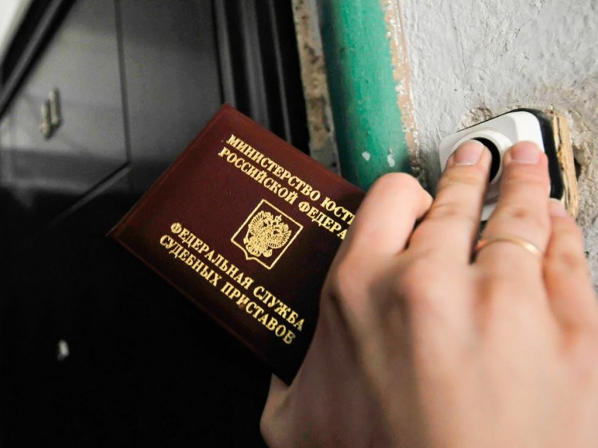 Могут ли судебные приставы взыскать долг с пенсии по старости в 2021 году