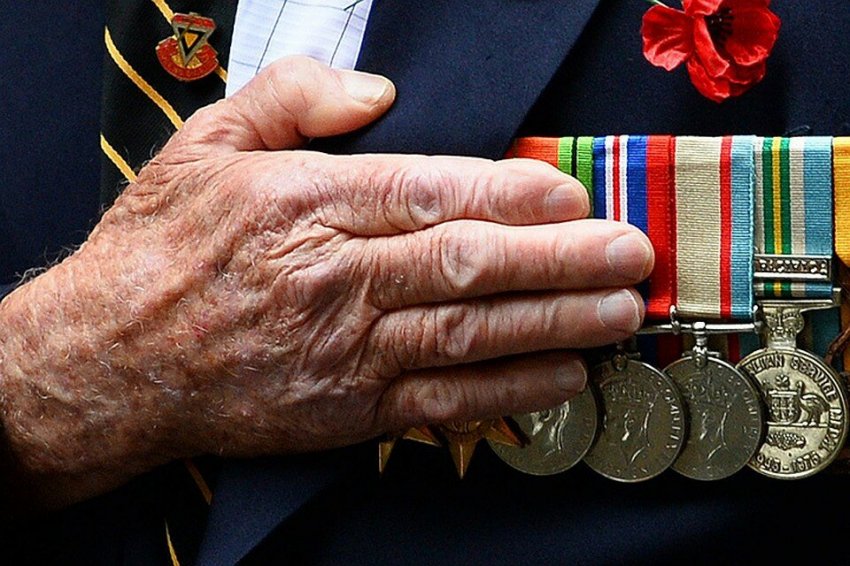 Как оформить и получить звание ветерана труда в России в 2021 году