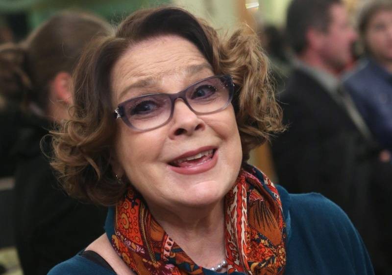 Почему известная 80-летняя киноактриса Лариса Голубкина в очередной раз попала в больницу