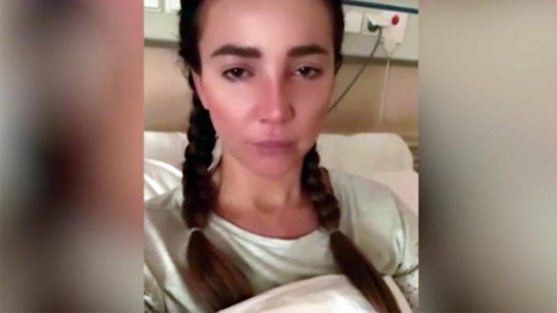 Ольга Бузова вышла на связь с поклонниками, находясь в больничной палате