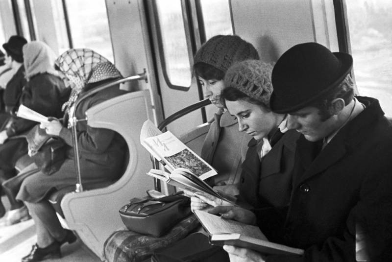 Какие советские привычки не смогли выжить в современном мире, а какие живут и здравствуют