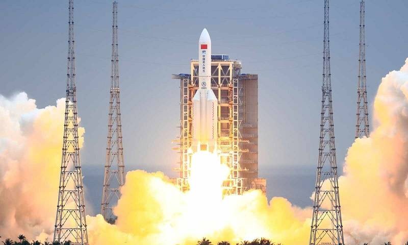 Китайская ракета-носитель потеряла контроль и скоро войдёт в земную атмосферу