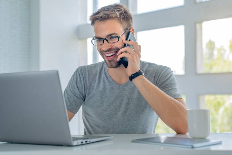 Благодаря специальным приложениям злоумышленники могут забрать со счета все деньги