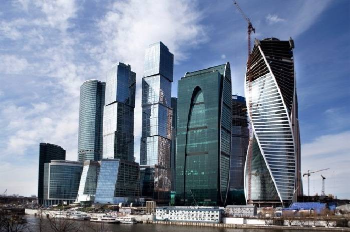 Поклонники увидели, как выглядит шикарный дом Стаса Михайлова