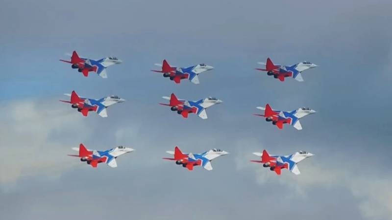 На аэродроме Кубинка 15 мая 2021 года состоится праздничное авиашоу