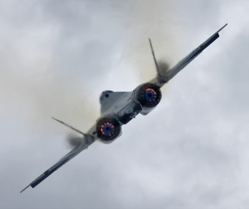 «Ростех» объяснил «убийственный» внешний вид истребителя Су-57