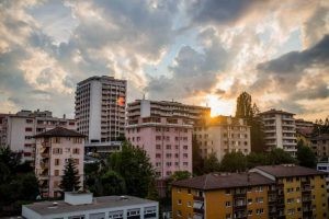 Как выгодно купить комнату в Москве с учетом всех особенностей? Как выгодно купить комнату в Москве с учетом всех особенностей?