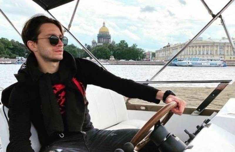 Второй солист Мариинского театра до сих пор не пришел в себя после падения Второй солист Мариинского театра до сих пор не пришел в себя после падения