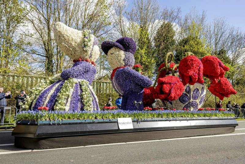 Традиционный Фестиваль тюльпанов в 2021 году проходит на Елагином острове в Санкт-Петербурге