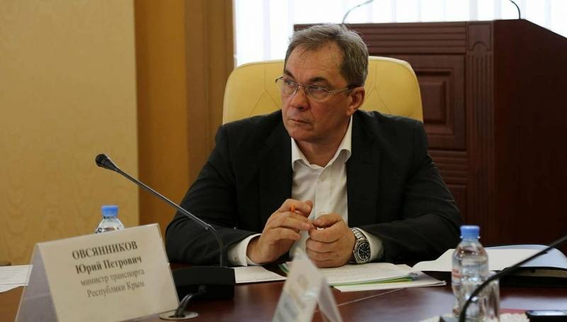 Совещание в Крыму и человек, появившийся из шкафа: на полуострове объяснили инцидент Совещание в Крыму и человек, появившийся из шкафа: на полуострове объяснили инцидент
