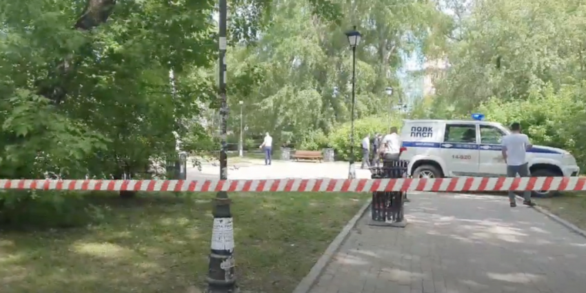 Пьяный мужчина устроил резню после перепалки с неизвестными в Екатеринбурге