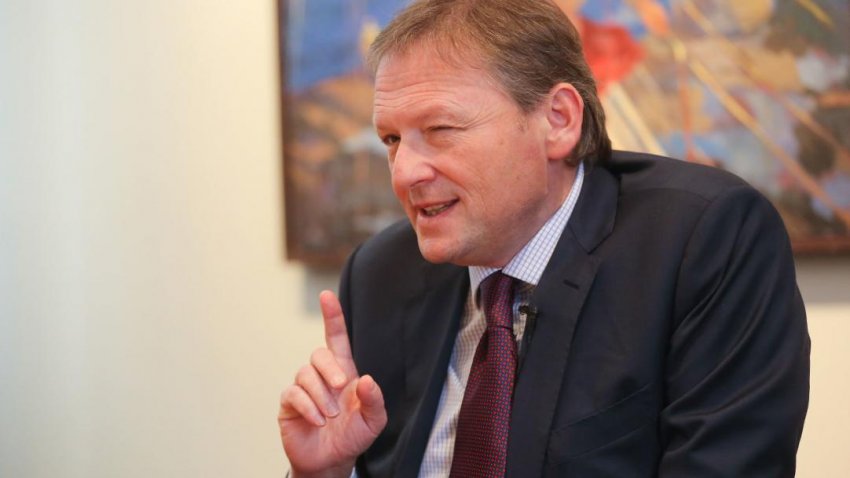 Бизнес-омбудсмен предлагает снять запреты с самозанятых