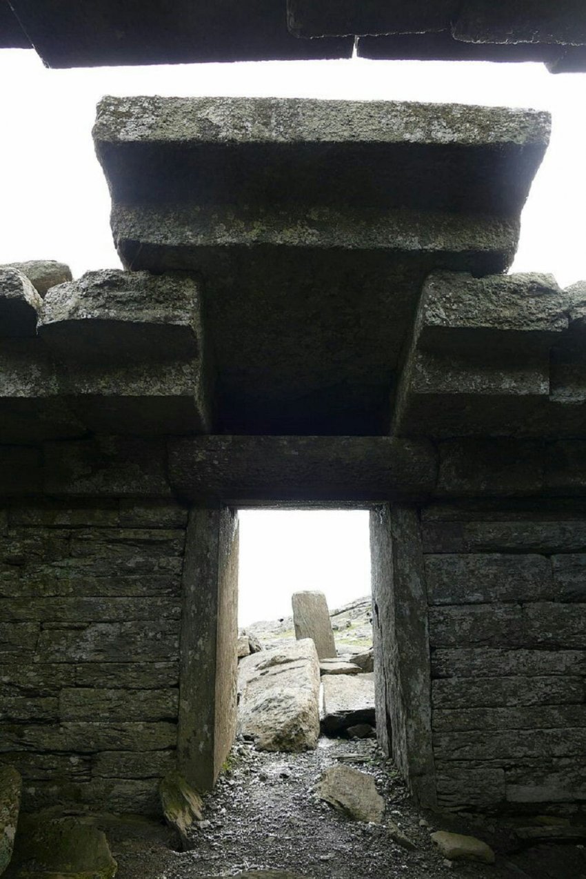 Греция: загадка древних "Домов Дракона"