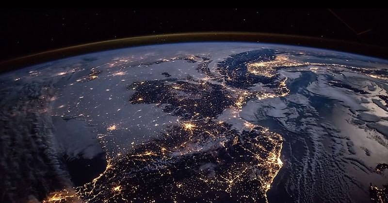 Красота Земли и космоса глазами астронавтов орбитальных станций Красота Земли и космоса глазами астронавтов орбитальных станций