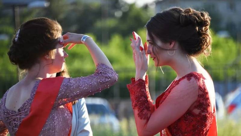 Как будут проходить выпускные балы в 2021 году в России в условиях пандемии