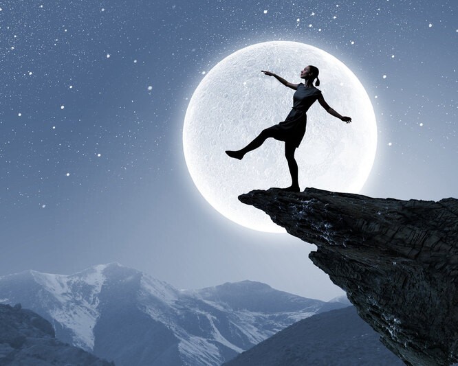 Сомнамбулизм: почему люди ходят во сне