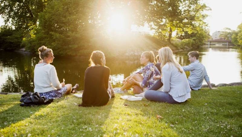 По какой причине с 15 июня 2021 года, за нахождение в парках Москвы, россиян будут штрафовать