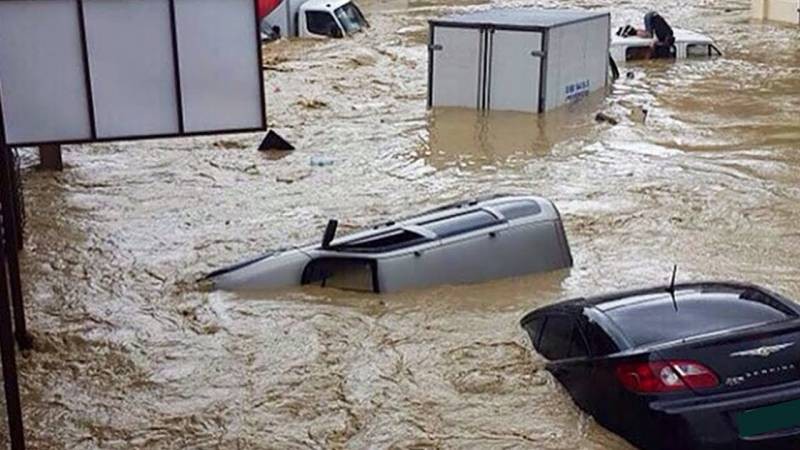 Наводнение в Ялте 18 июня 2021 года, снят ли запрет на въезд сегодня, 19 июня Наводнение в Ялте 18 июня 2021 года, снят ли запрет на въезд сегодня, 19 июня