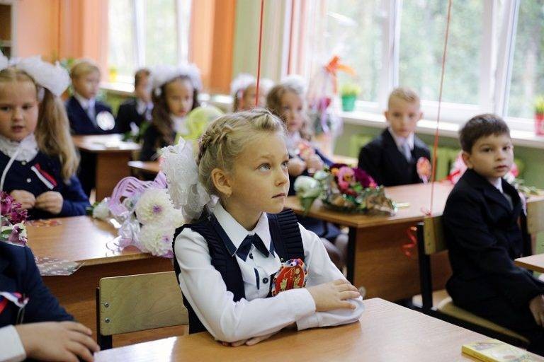 Кто может получить уже летом 2021 года 10 000 рублей от президента РФ Кто может получить уже летом 2021 года 10 000 рублей от президента РФ