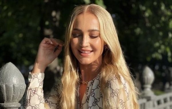 Ольга Бузова вновь стала блондинкой