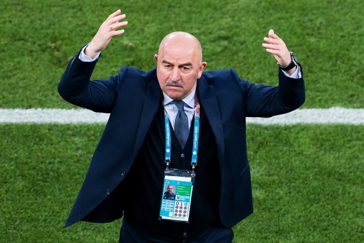 Будущее главного тренера сборной России Черчесова обсудят на собрании РФС