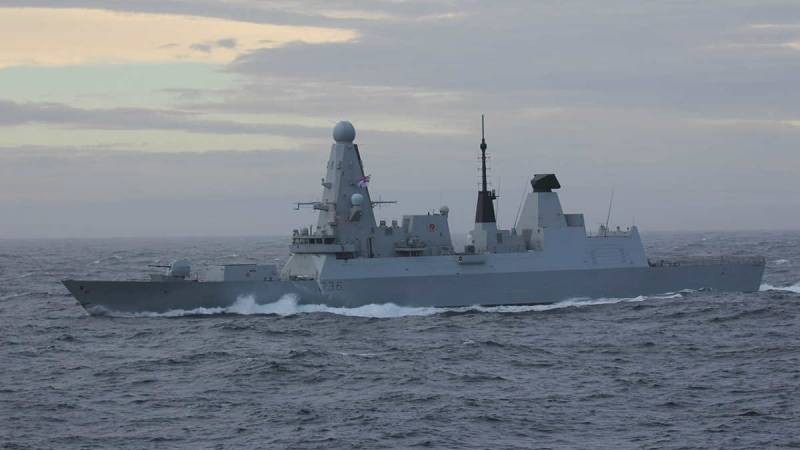 Как британский эсминец оказался в Черном море возле Крыма