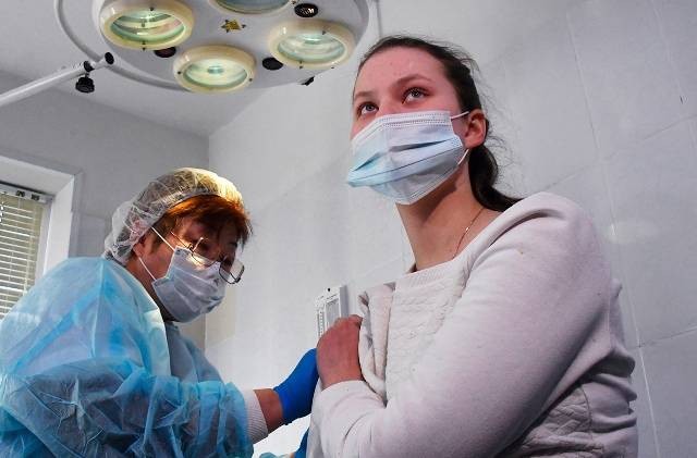 Как вакцинация от коронавируса влияет на женскую гинекологию