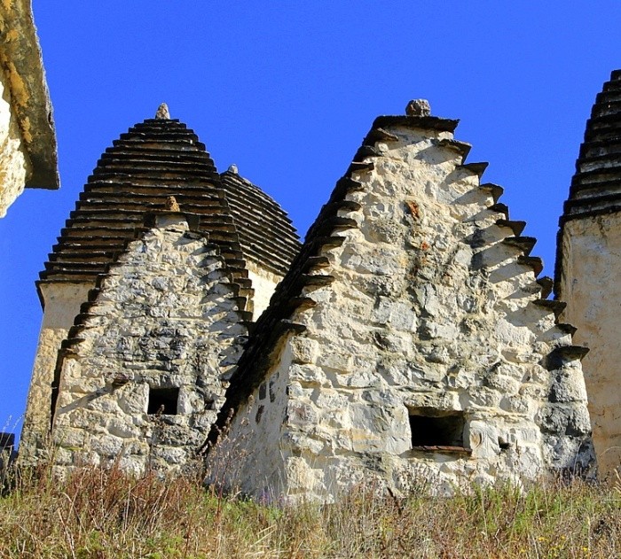 Сокровищница Кавказа: Даргавс "Город мертвых"